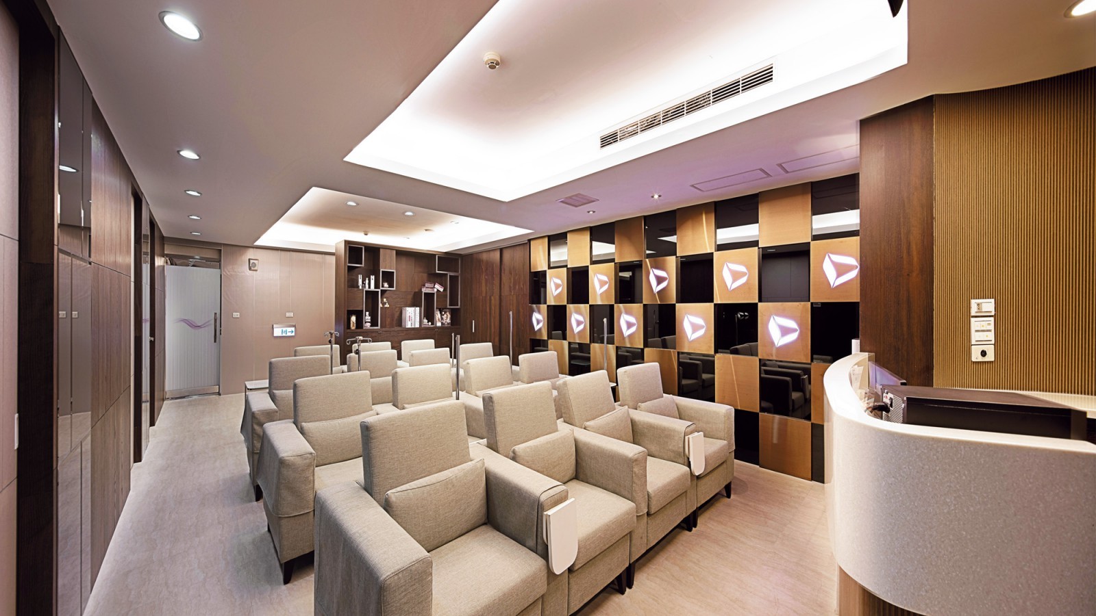 國際智家.順風美醫診所